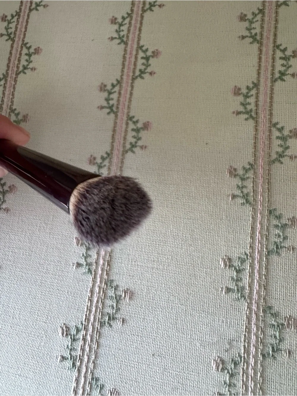 Hourglass Vanish Seamless Finish Concealer Brush